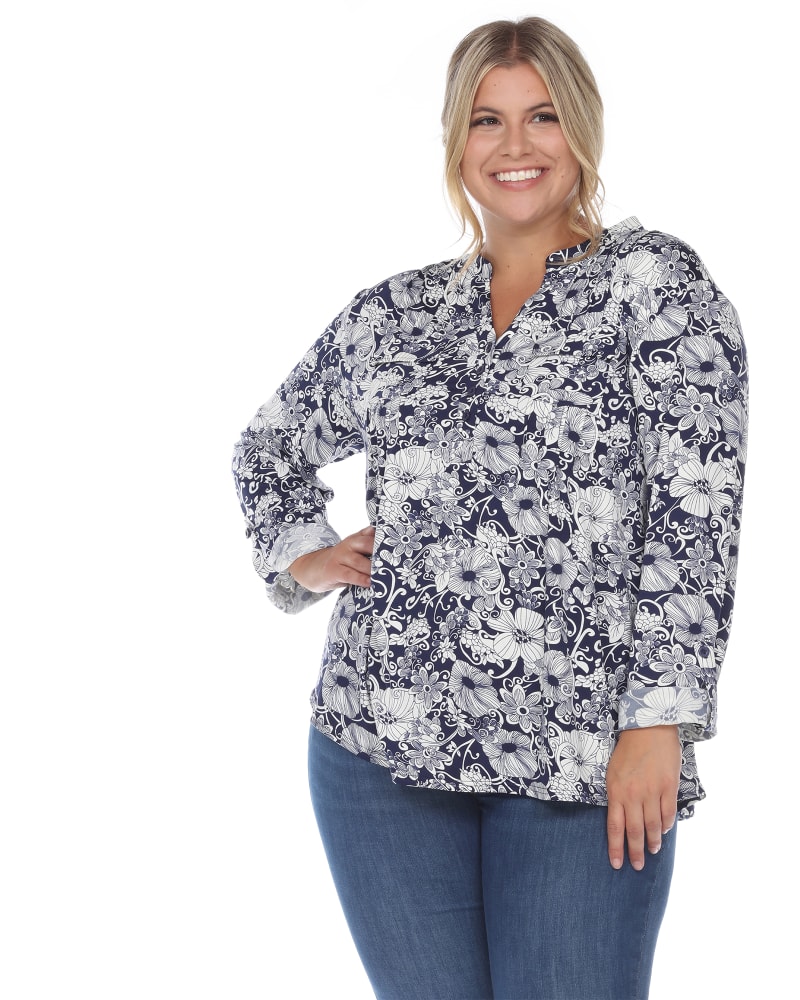 Front of a model wearing a size 4x Pleated Long Sleeve Floral Print Blouse in Navy by White Mark. | dia_product_style_image_id:247191